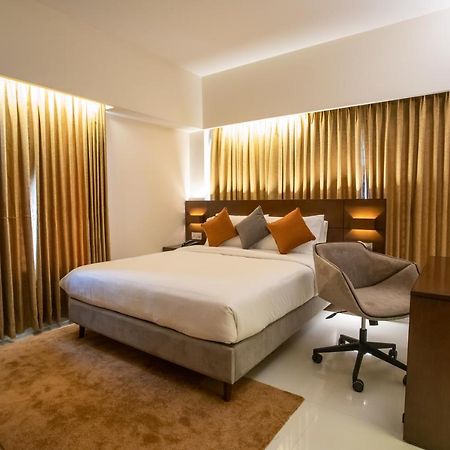 Jatra Flagship Khulna City Centre Экстерьер фото